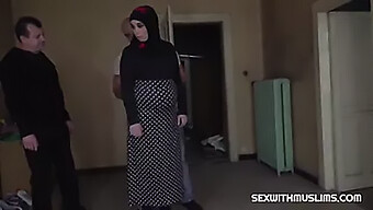 Penis Penetrates Pregnant Arab'S Vagina In Explicit Sex Scene